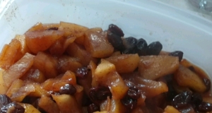 Apple and Raisin Sauce