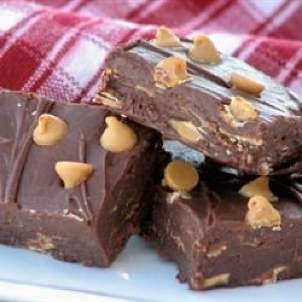 Chocolate Peanut Butter Chip Fudge