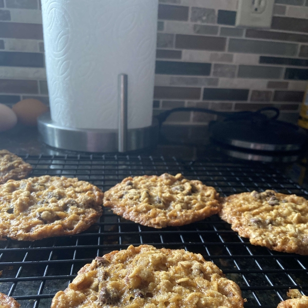 Chewy Chocolate Chip Oatmeal Cookies