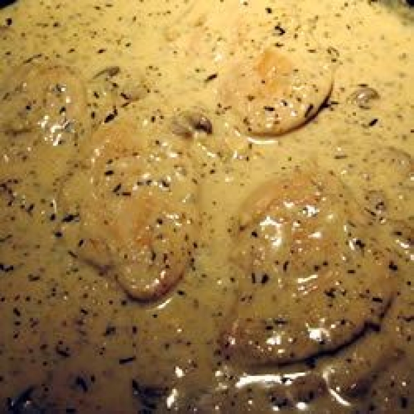 Chicken with Red Grapes And Mushrooms