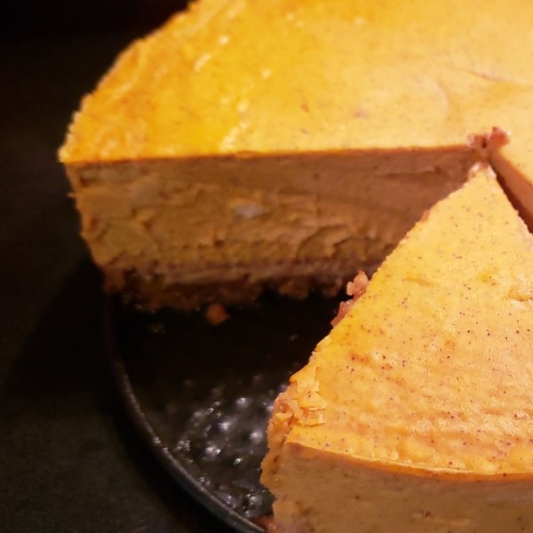 Keto Pumpkin Cheesecake with Almond Pecan Crust