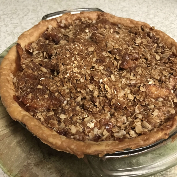 Caramel Apple Crumble Pie