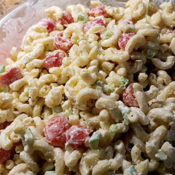 Bacon, Lettuce, and Tomato Macaroni Salad