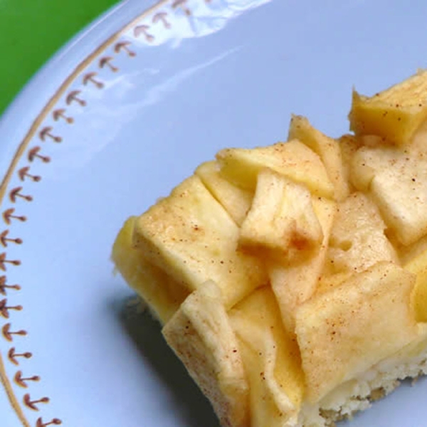 Easy German Apple Sheet Cake