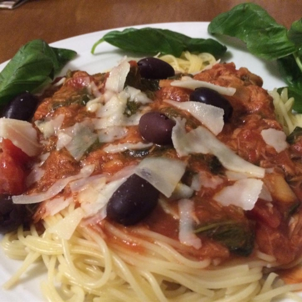 Delicious Angel Hair in Tomato, Tuna and Olive Sauce