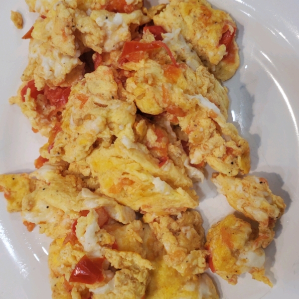 Fresh Tomato Parmesan Scramble