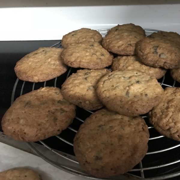 Country Oatmeal Cookie in a Jar