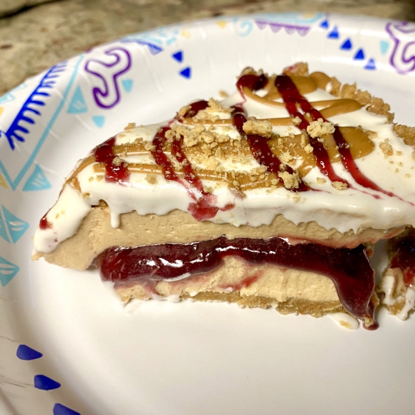 No-Bake Peanut Butter and Jelly Pie