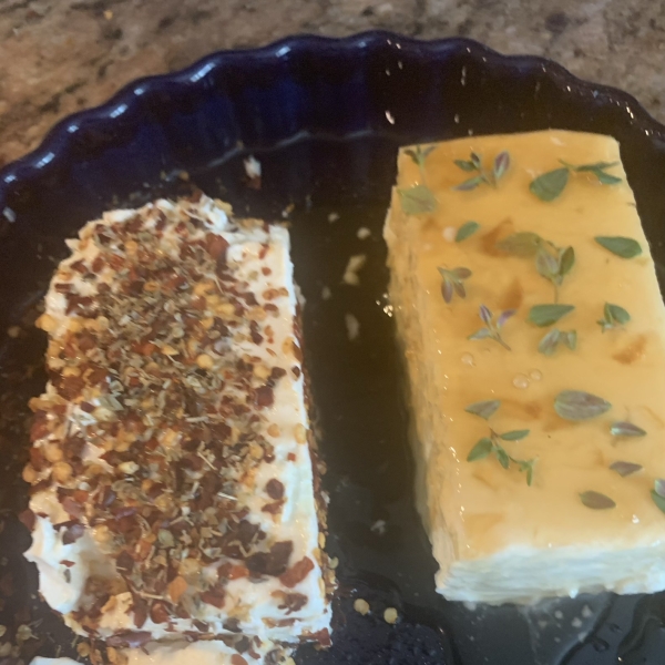 Spicy Baked Feta (Feta Psiti)