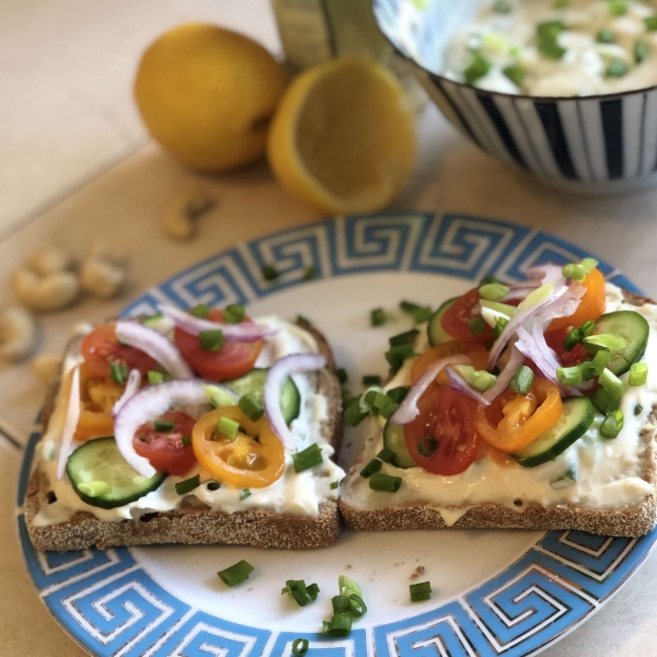 Last-Minute Vegan Cashew Cream Cheese