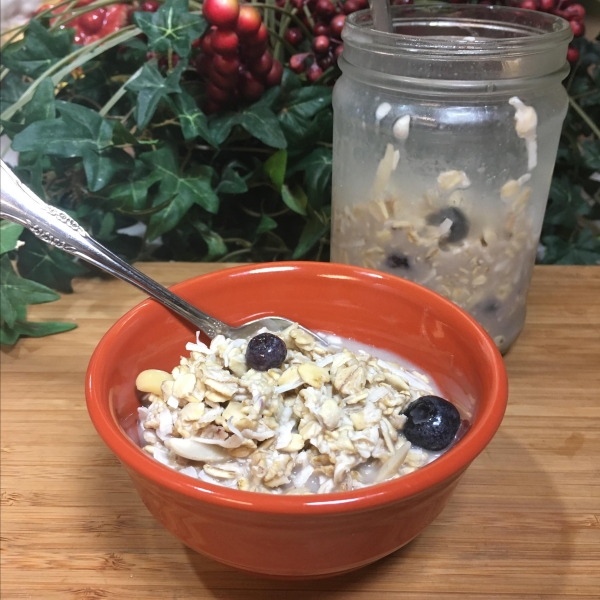 Vegan Blueberry Almond Overnight Oats