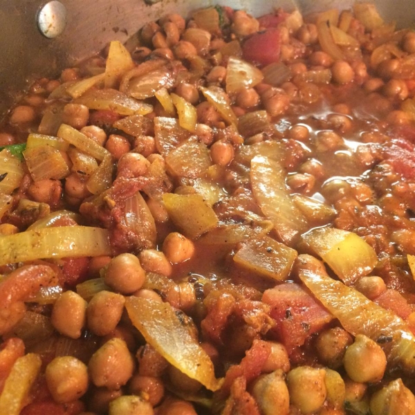 Cholay (Curried Chickpeas)