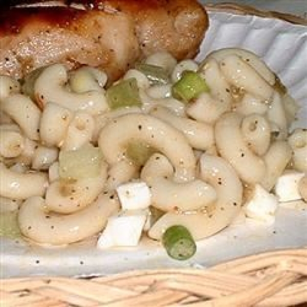 Simple Macaroni Salad with Egg