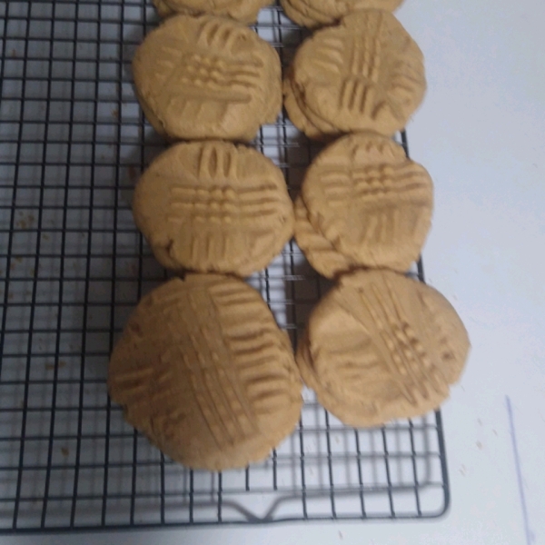 Light and Soft Peanut Butter Cookies