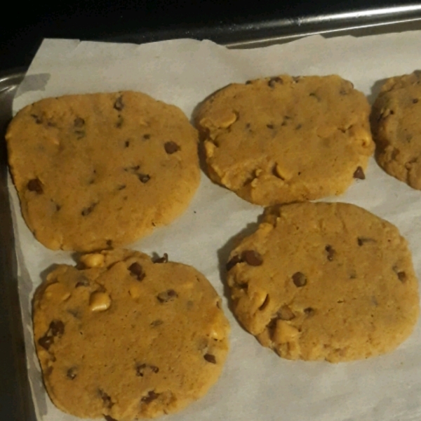 Light and Soft Peanut Butter Cookies