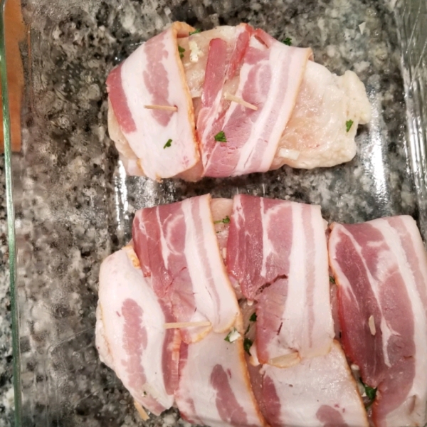 Gorgonzola Stuffed Chicken Breasts Wrapped in Bacon