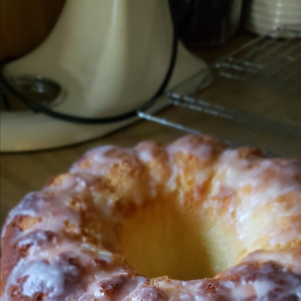 Pecan Sour Cream Pound Cake