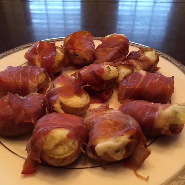 Prosciutto-Wrapped Stuffed Potato Bites