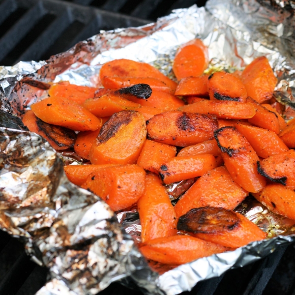 Grilled Carrots in Foil