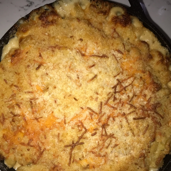 Gooey Lobster Mac and Cheese