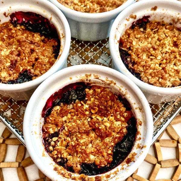 Blackberry Crisp with Frozen Berries