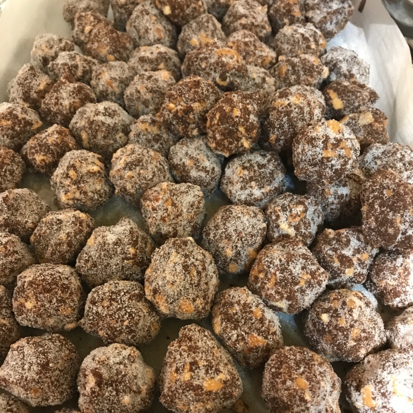 Steph's Bourbon Balls