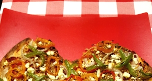 Pizza with Pepper, Onion and Feta