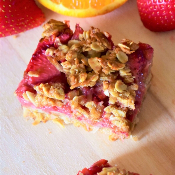 Strawberry-Orange Oatmeal Bars