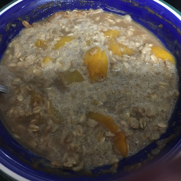 Peachy Oatmeal