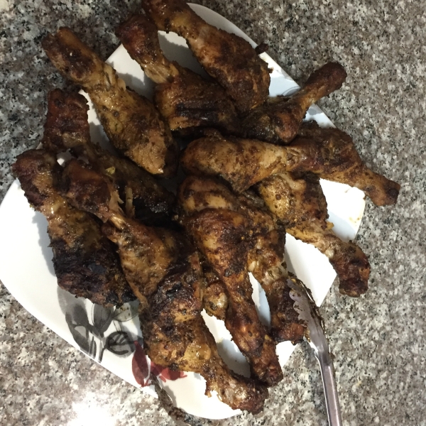 Fabienne's Barbecued 'Papcinna' Drumsticks