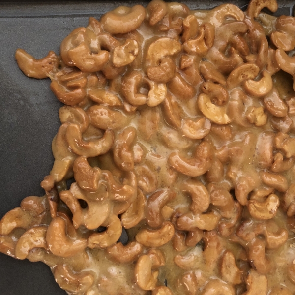 Easy Microwave Cashew Brittle