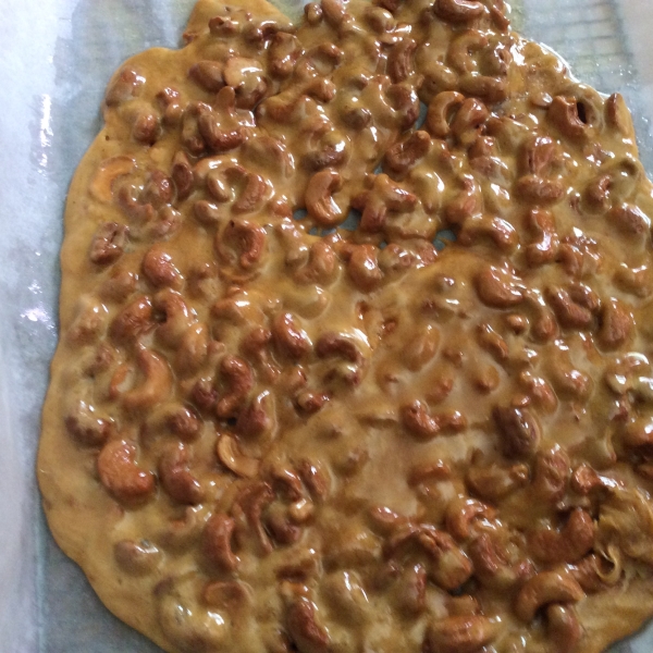 Easy Microwave Cashew Brittle