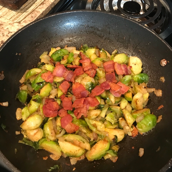 Garlic Brussels Sprouts with Crispy Bacon