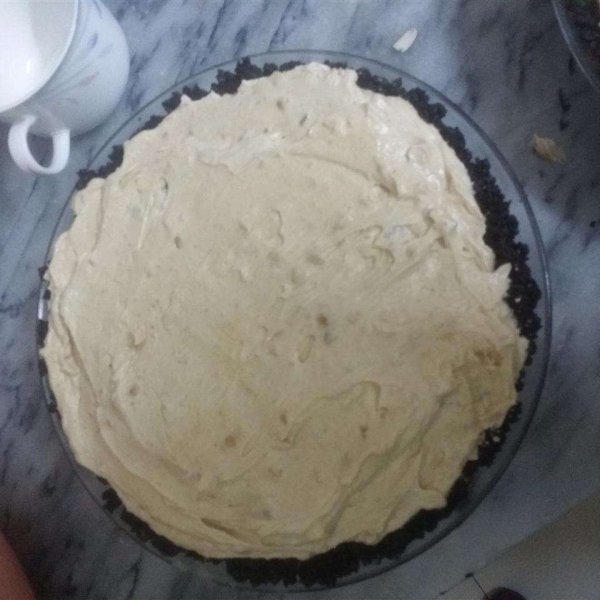Rich and Easy No Cook Peanut Butter Pie