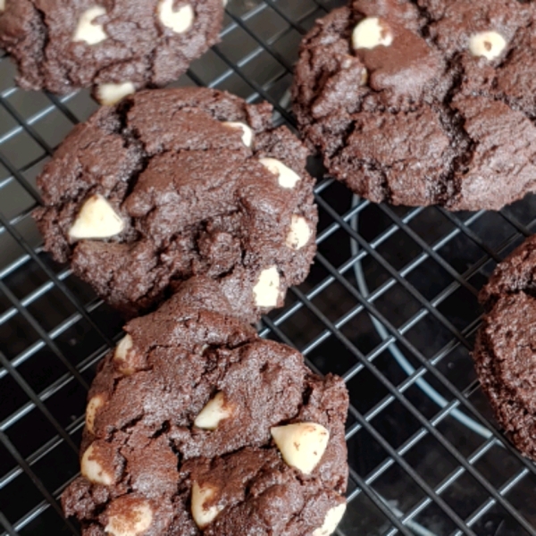 White Chocolate, Chocolate Cookies
