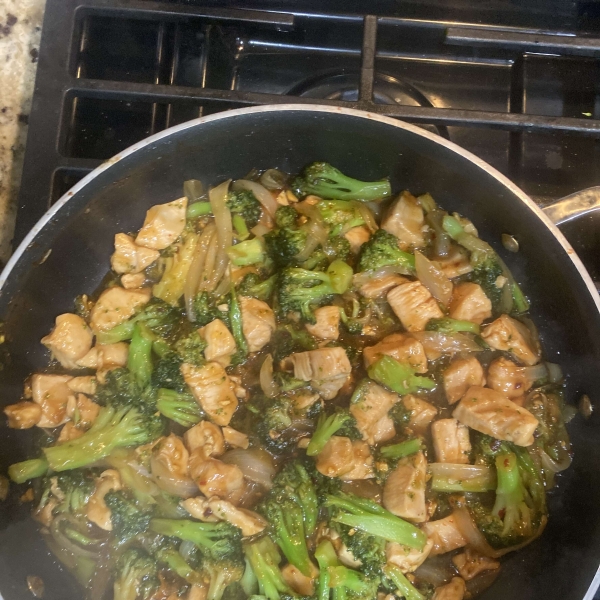 Broccoli and Chicken Stir-Fry
