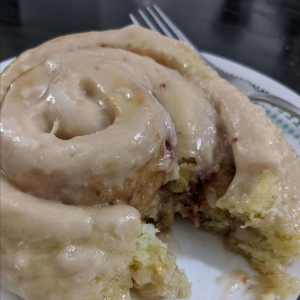 Strawberry-Filled Cinnamon Rolls