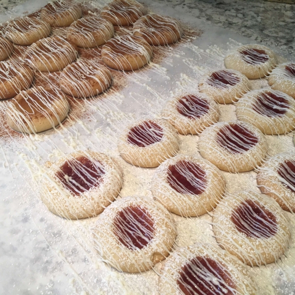 White Chocolate Raspberry Thumbprint Cookies