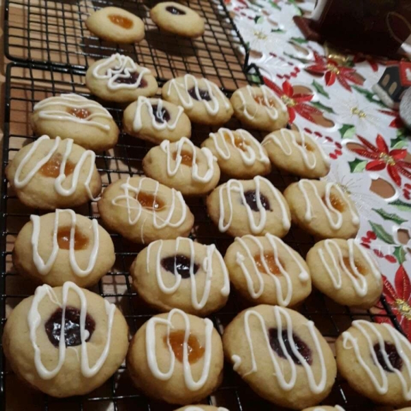 White Chocolate Raspberry Thumbprint Cookies