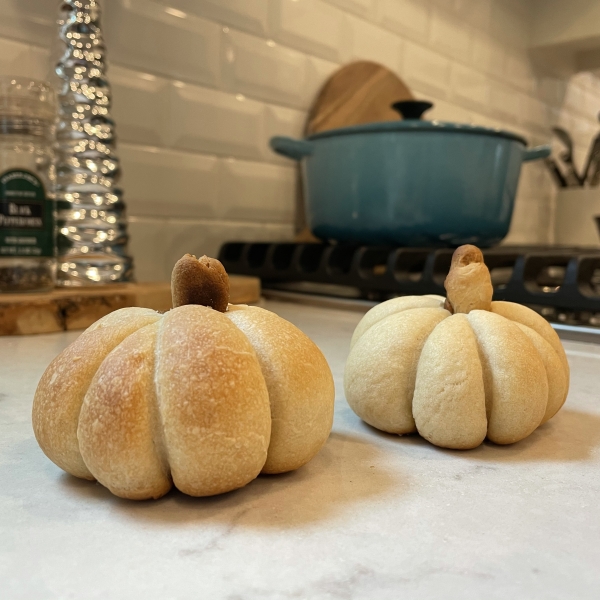 Pumpkin-Shaped Dinner Rolls