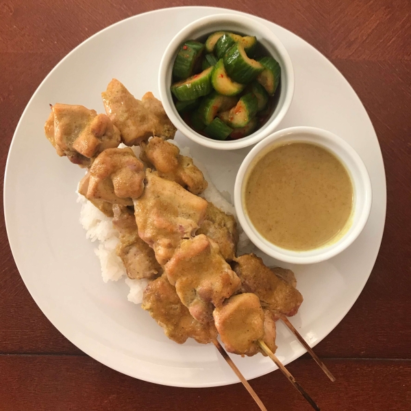 Chicken Satay with Peanut Sauce