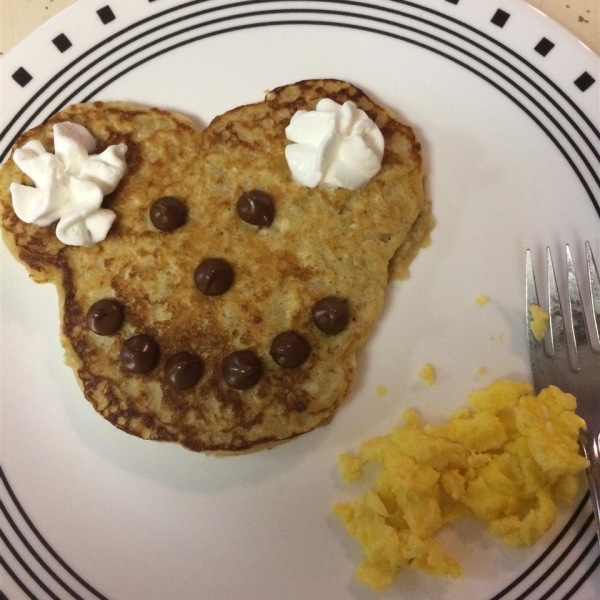 Peanut Butter and Jelly Oatmeal Pancakes