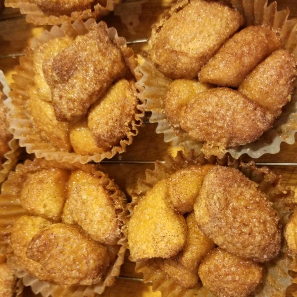 Easy Monkey Bread Muffins