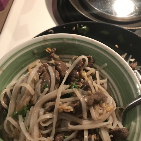 Vietnamese Lemongrass Beef and Noodles