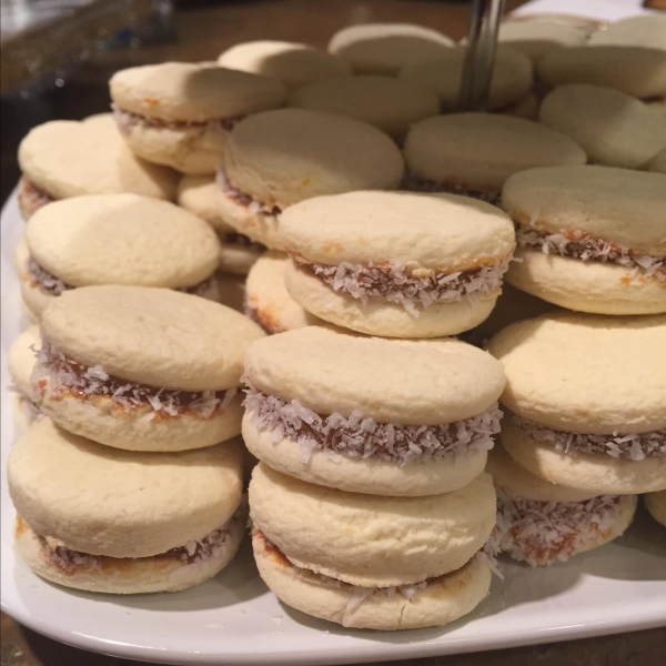 Gluten-Free Sandwich Cookies with Dulce de Leche (Alfajores)