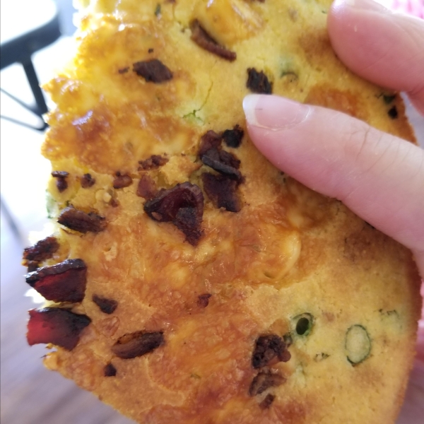 Cheesy Bacon Jalapeno Skillet Cornbread