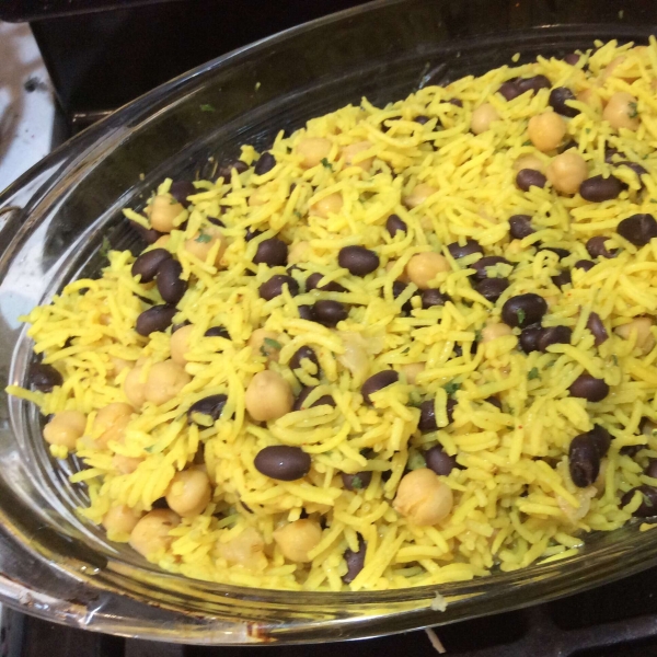 Middle Eastern Rice with Black Beans and Chickpeas