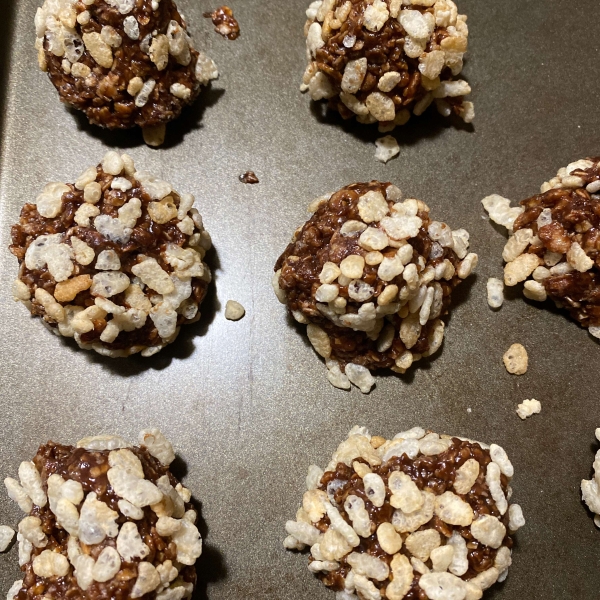 No Bake Chocolate Peanut Butter Cookies