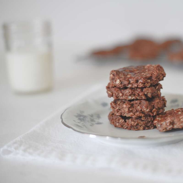 No Bake Chocolate Peanut Butter Cookies