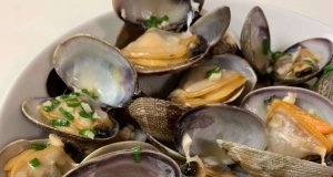 Steamed Clams in Butter and Sake